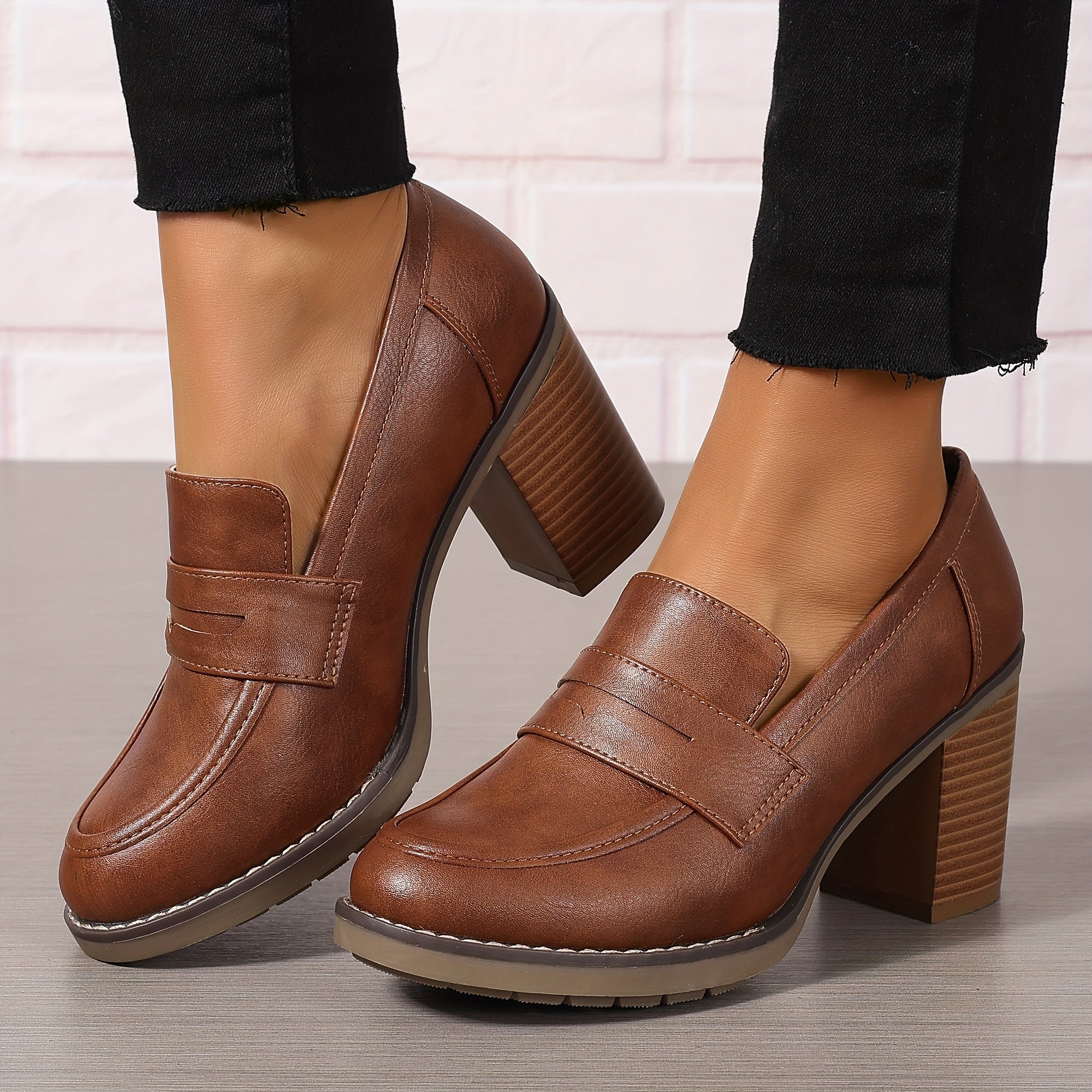Women's Vintage Block Slip-On Pumps