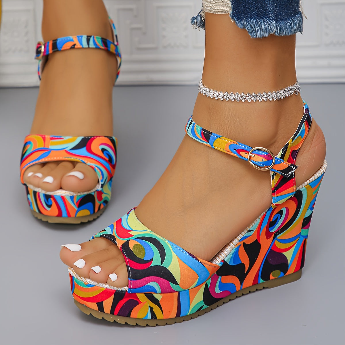 Women's Contrast Color Wedge Sandals With Ankle Strap