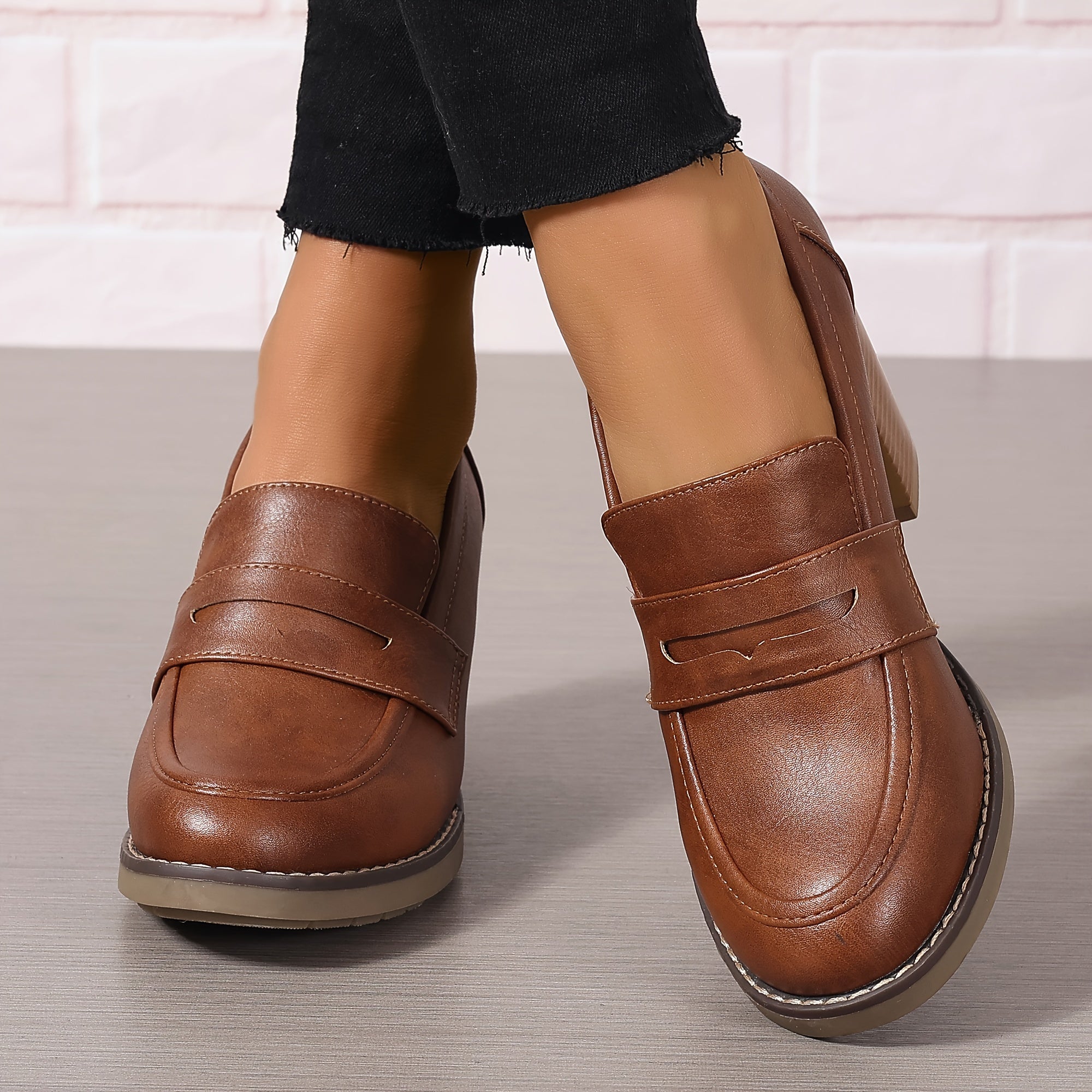 Women's Vintage Block Slip-On Pumps