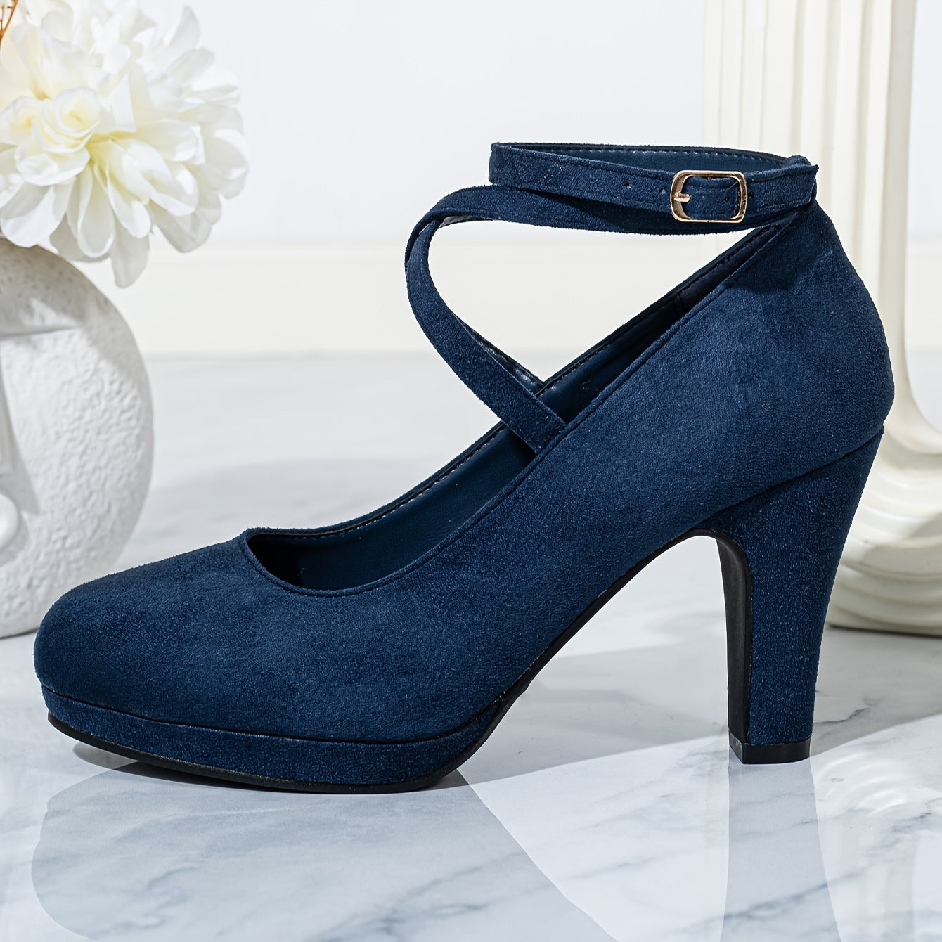 Women's elegant suede round toe pumps
